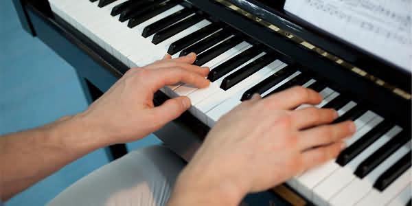 青岛钢琴高考如何选择好的钢琴曲目